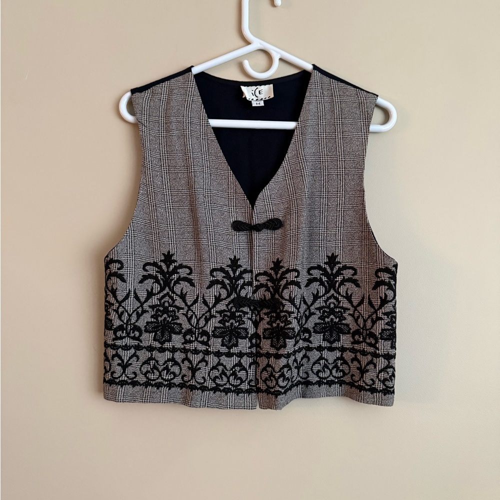 Vintage 1990s Grey Embroidered And Braided Closure Vest Brand Ice Size Medium